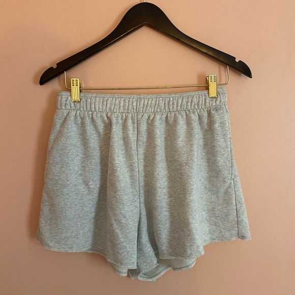 Women’s DSG grey sweat shorts, size large. - Picture 1 of 3